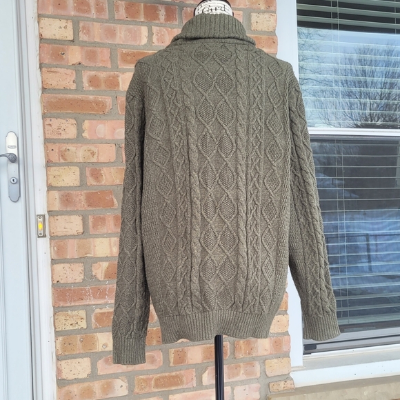 L.L.Bean Men's Olive Fisherman Cable Knit Sweater- Size L - Picture 5 of 14